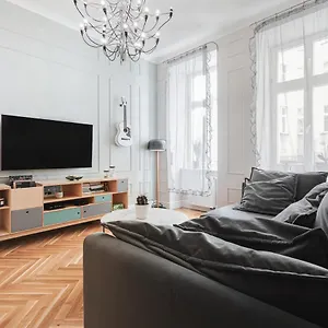 https://klimatyczny-apartament-w-wroclaw.hotelswroclaw.com